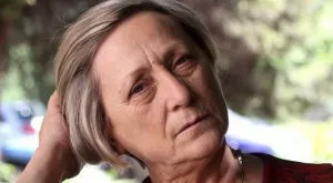 Поредно "златно момиче" с подкрепа за Нешка Робева