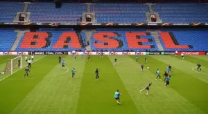 {{ otherArticle[0].article.title }}