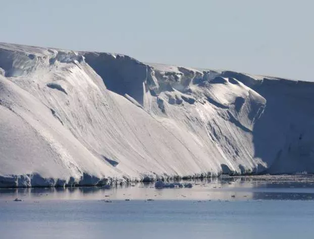 Огромен ледник се пропука в Антарктика (СНИМКА)