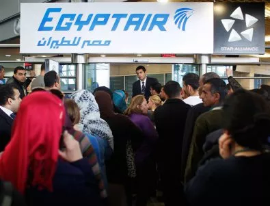 Има данни за пожар на борда на разбилия се самолет на Egypt Air