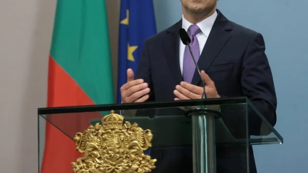 Плевнелиев: България ще продължи да подкрепя европейския път на Косово