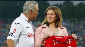 Стоичков с гол и асистенция в дъждовния спектакъл "50 години №8" 