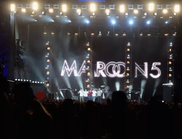 Maroon 5 се включиха в безпрецедентен протест срещу закон за половете
