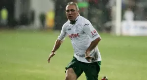 {{ otherArticle[0].article.title }}