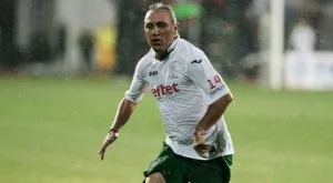 {{ otherArticle[0].article.title }}