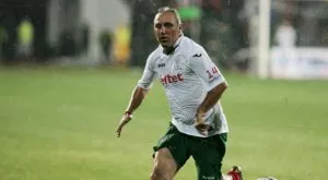 {{ otherArticle[0].article.title }}