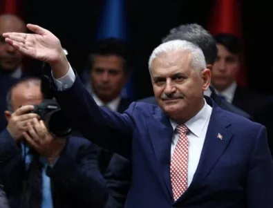 Управление и опозиция в Турция се обявиха против опита за преврат в Турция