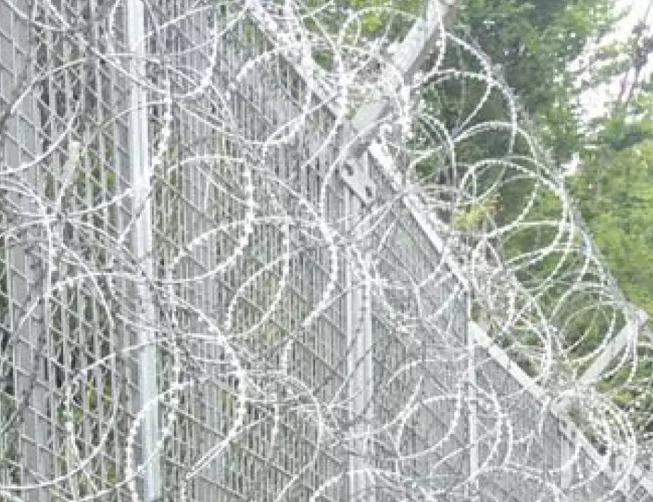 МВР вече официално стопанисва оградата по границата с Турция 