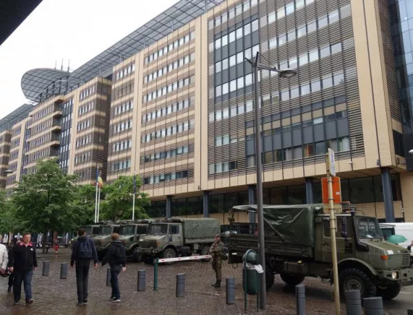 Брюксел два месеца след терористичните атентати (СНИМКИ)