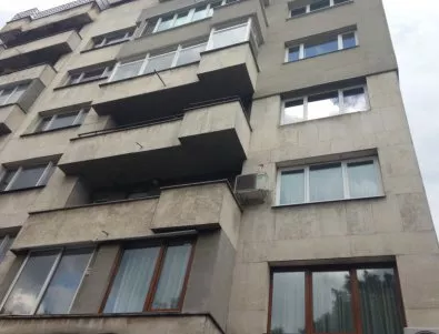 Прокуратурата започва акция по премахване на незаконно остъклените балкони