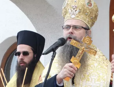 Митрополит Николай: Освобождавам миряните от присъствие на богослуженията