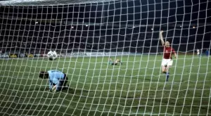 Най-уникалната дузпа в стил "Паненка" - гениалност или късмет? (ВИДЕО)