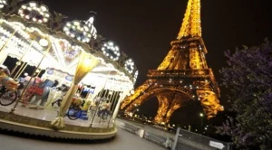 Намаляват приходите на Франция от туризъм 