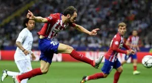 ВИДЕО: "Антигероят" Хуанфран се разплака, но реакцията на феновете беше брилянтна