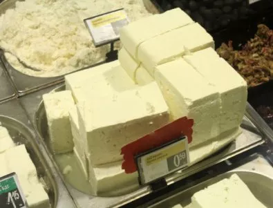 Над 4 хил. тона сухо мляко са вложени в сирене и кашкавал през миналата година