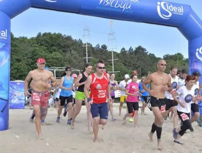 Близо 90 състезатели бягаха по най-дългия плаж у нас