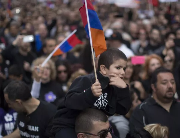 Шести ден продължават протестите в Армения