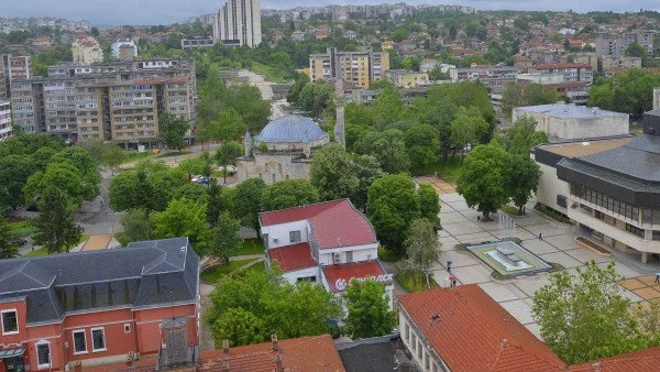 Около 1080 първокласници са записани към края на месец юли в Разградско