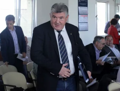 Шефът на НЕК Петър Илиев подаде оставка 
