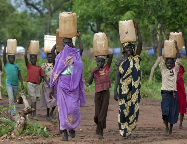 СЗО: 2 млрд. души по света пият замърсена вода