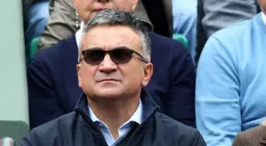 {{ otherArticle[0].article.title }}