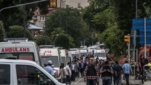 Още един български автомобил пострадал при атентата в Истанбул