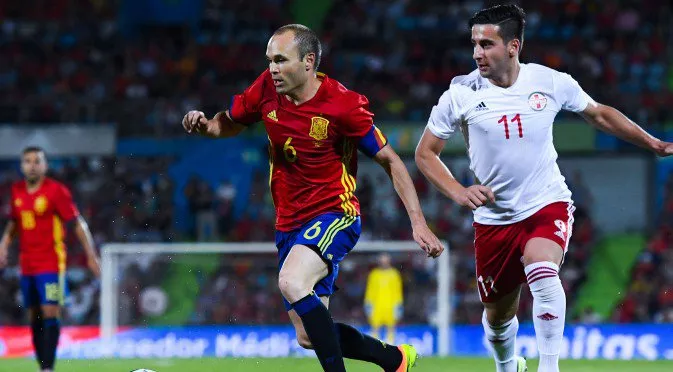 Как се надъхват испанците за дербито срещу Италия? 