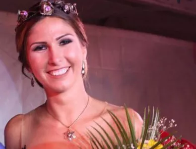 Павел баня избра 19-годишната Деляна Георгиева за Царица на розите (СНИМКИ)