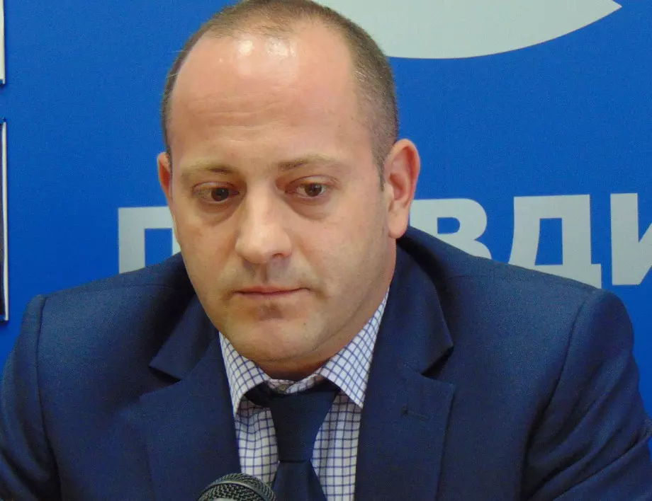 Кънев: ГЕРБ признаха, че са дали финансовото и икономическото министерство на Пеевски и Доган