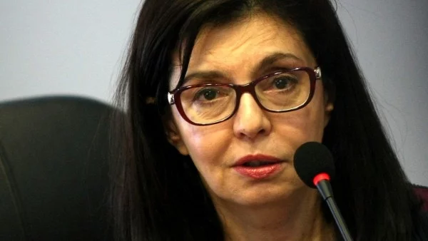 Директорът на 51 СУ "Елисавета Багряна" подаде оставка като съветник на Кунева