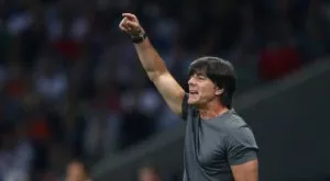 Ще остане ли Льов селекционер на Германия при отпадане от Световното?