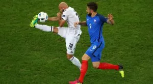 ВИДЕО: Защо треньорът на Албания и помощникът му биха станали шампиони по синхронно плуване?