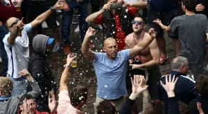 Английски фен е със счупена ръка след бой в София