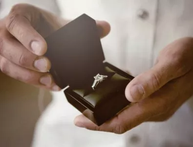 10 знака, че ще ти предложи брак