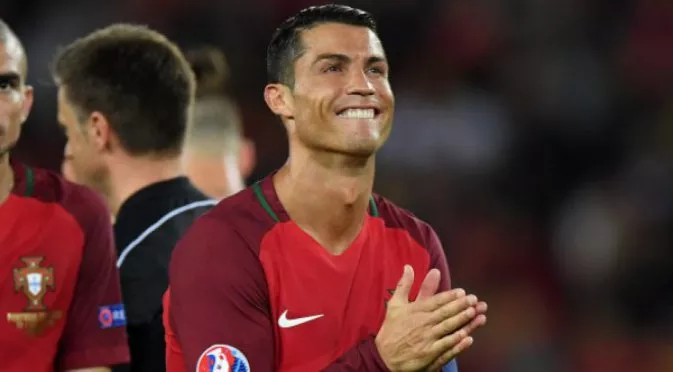 Роналдо вкара 2 гола за класика на Португалия над Унгария