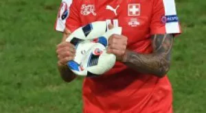 Толкова са добри, че спукаха топката... буквално