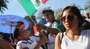 Продължава поевтиняването на мексиканското песо 