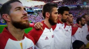 Пике обясни жеста си със "средния пръст" към химна на Испания