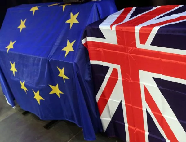 Великобритания решава дали да остане в ЕС