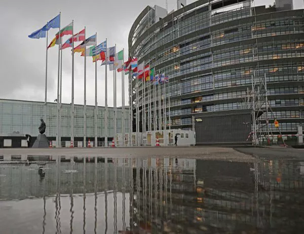 Евродепутатите поставиха условия за напускането на Обединеното кралство от ЕС