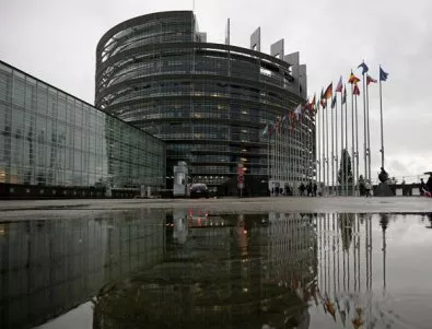Европарламентът гласува нови правила за борба с тероризма