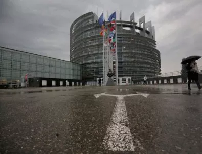 Евродепутати разискваха бъдещето на хербицида глифозат