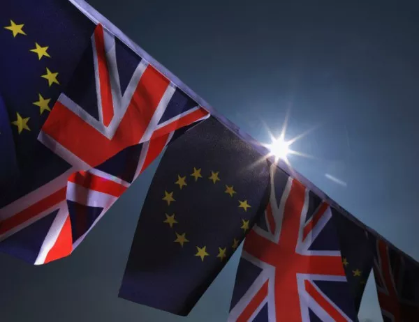 Британското правителство одобри споразумението за Brexit