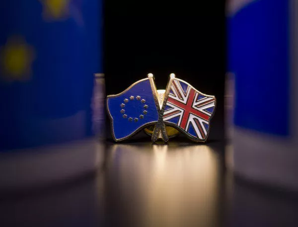Великобритания си тръгва от Евросъюза на 1 януари 2019 г.