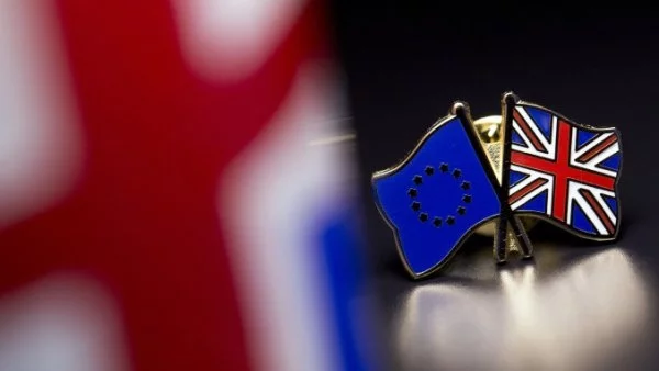 Brexit вече удря по джоба на британците