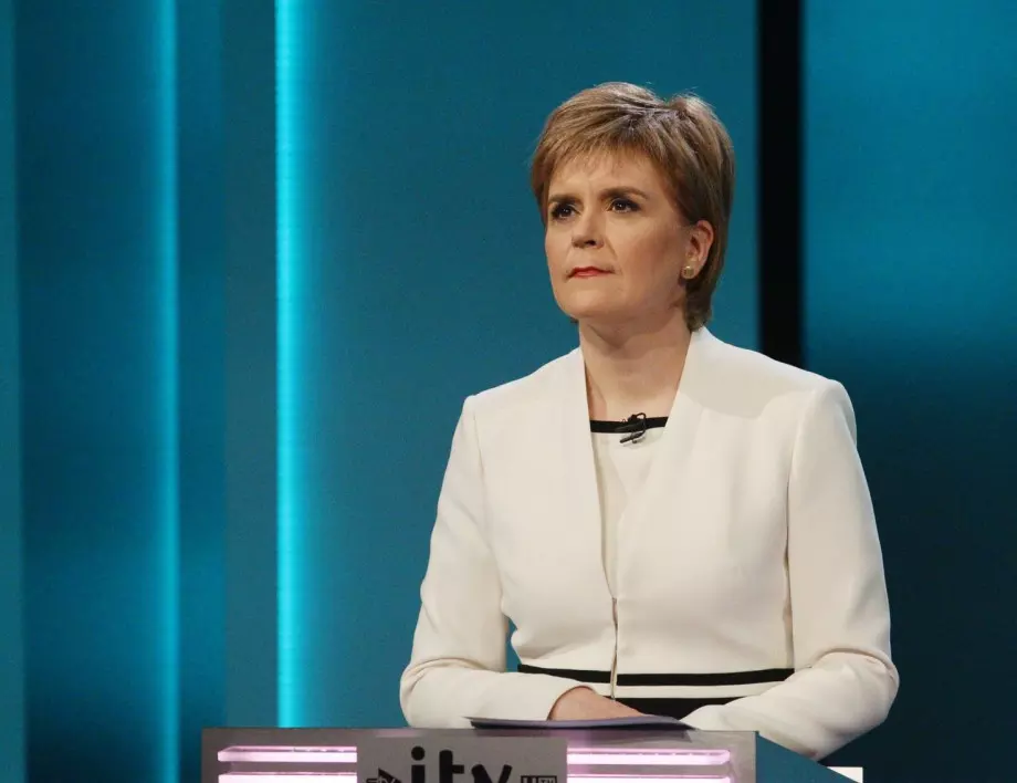 Стърджън: Шотландия не може да бъде арестувана в съюз с Великобритания 