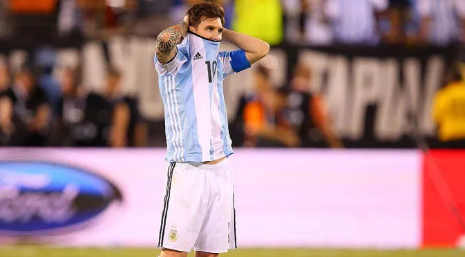 Президентът на Аржентина призовал Меси да остане в националния отбор