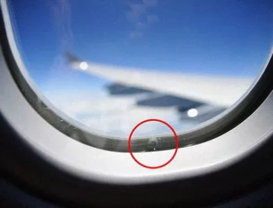 Знаете ли защо прозорците на самолетите са винаги обли? 