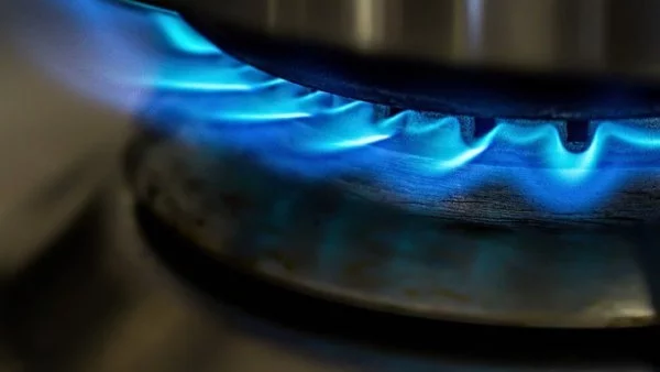С близо 2% скача цената на природния газ