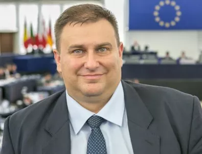 Емил Радев от ГЕРБ става евродепутат